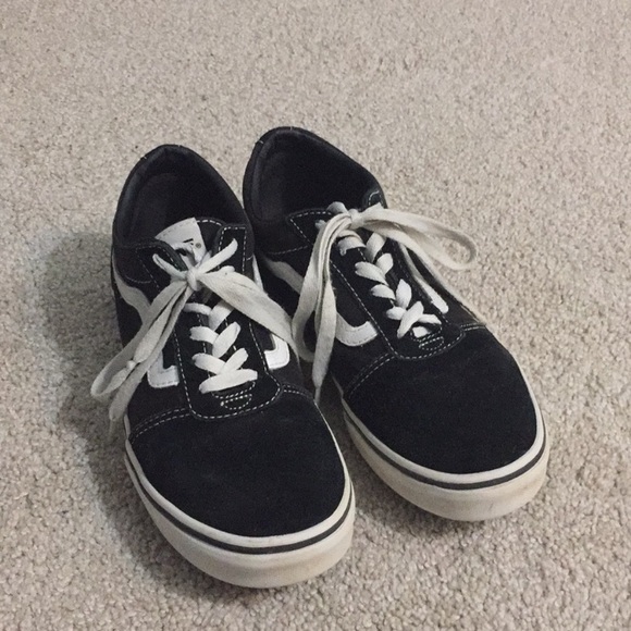 vans classic lace up